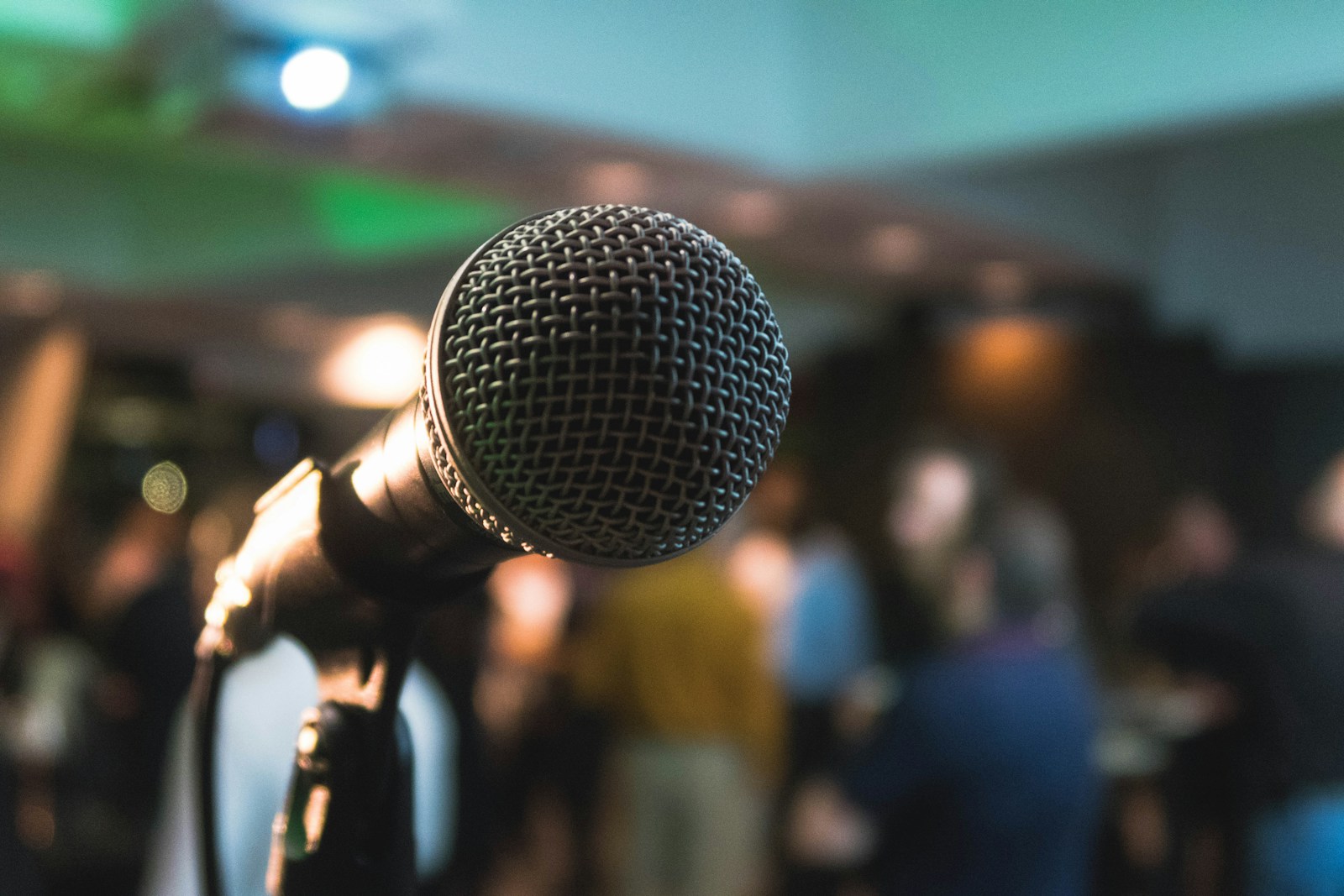 AI Camera Tracking for Dubai Events and Meeting Rooms: A 2026 Guide